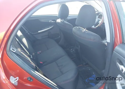 2013 Toyota Corolla S Special Edition z USA, uszkodzony, nr VIN 2T1BU4EE6DC066363